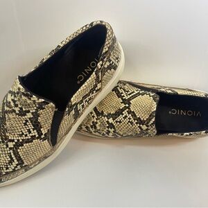 Vionic Women's Snakeskin Pattern Slip-On Sneakers size 7